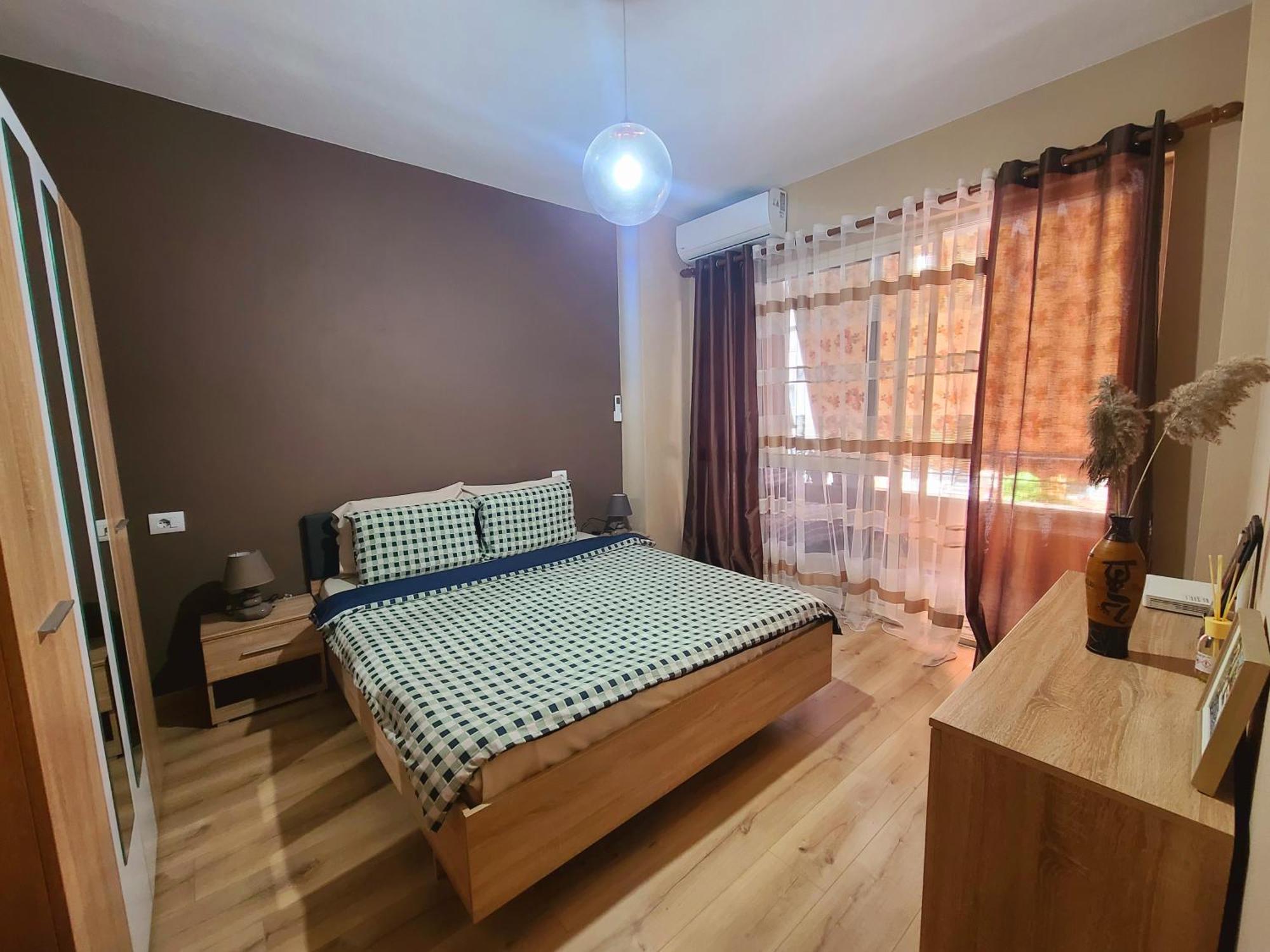 My Guest Base Apartment Tiranë Ngoại thất bức ảnh