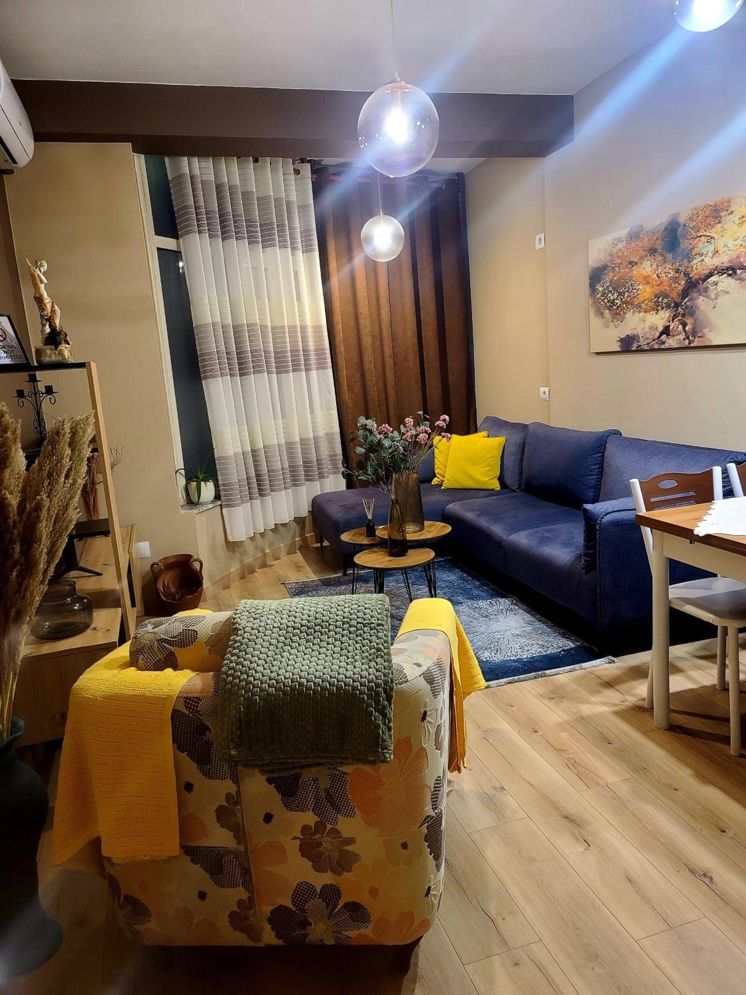 My Guest Base Apartment Tiranë Ngoại thất bức ảnh